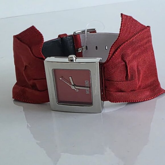 MOSCHINO RIBBON TIME PIECE! NWT! ๐๐๐ - Picture 9 of 15